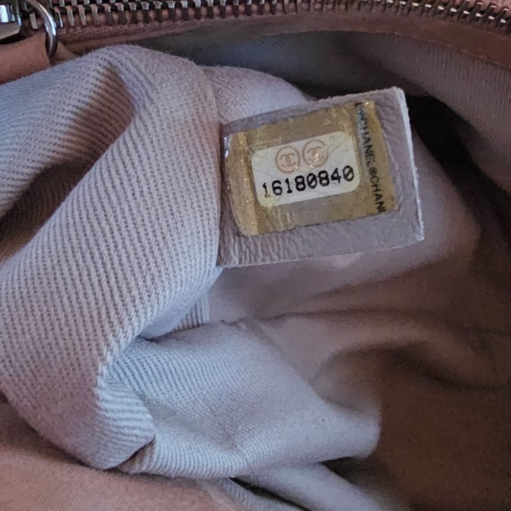 CHANEL -Spiral Sea Tote Quilted Iridescent Calfskin Bag! -AUTHENTIC! - Picture 8 of 16